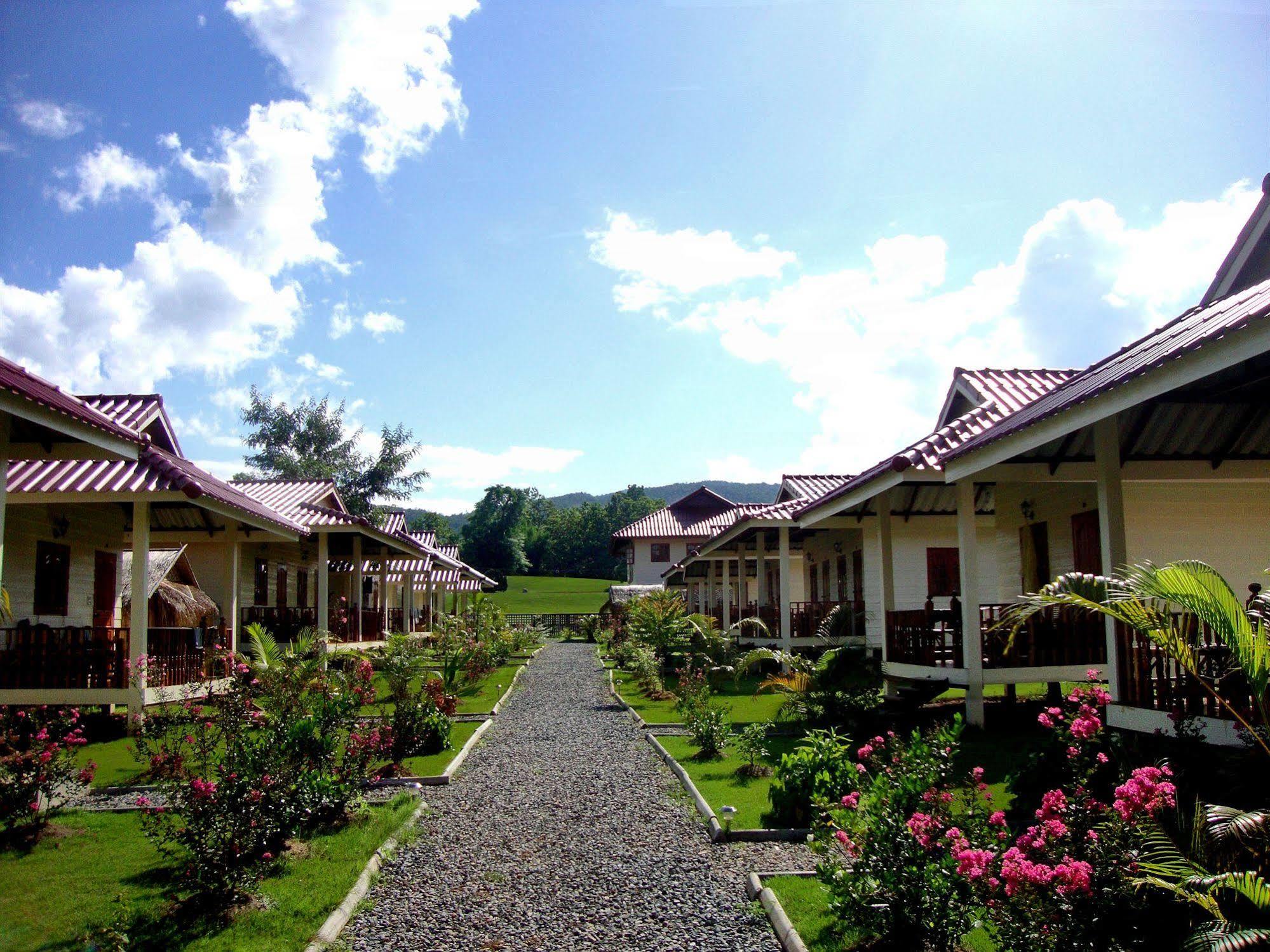 Smile Resort Mae Rim Exteriér fotografie
